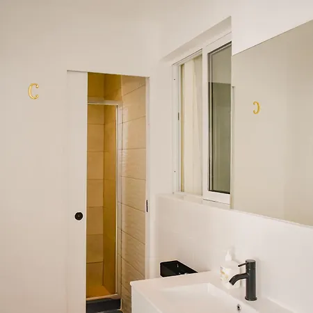 J Home Lisbon Exterior photo